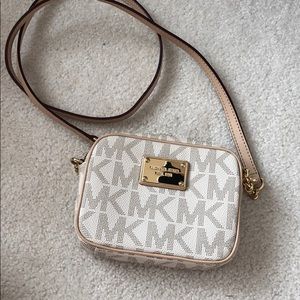 Michael Kors Crossbody